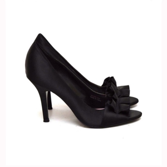 Tahari Black Sloan Satin Ruffle Peep Toe Heels Pumps - Picture 3 of 7